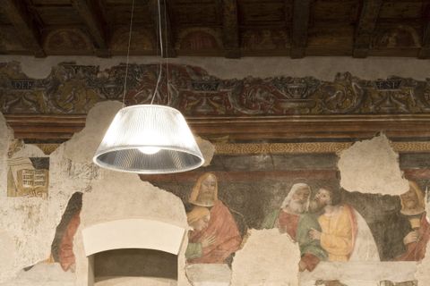 Flos-Romeo_S2-PH_Santi_Caleca-ChiostriCarmine-2010-001.17163eb8