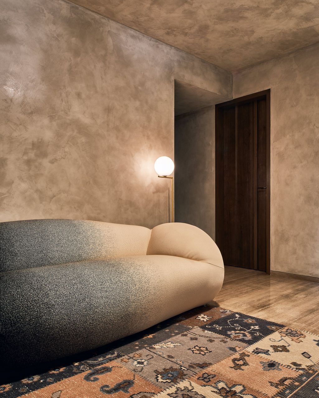 Flos-IC_Floor-PH_Courtesy_Flos_India-2018-004.714057fb