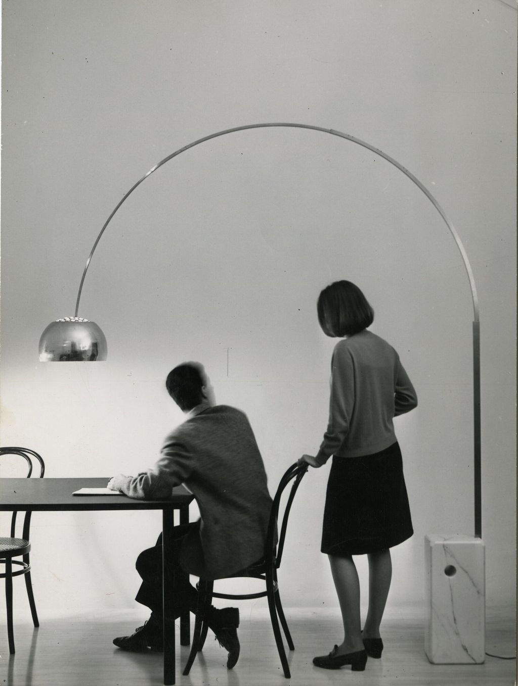 Flos-Lifestyle-Image-Arco-PH_Studio_Casali-1962-001.1850d97a