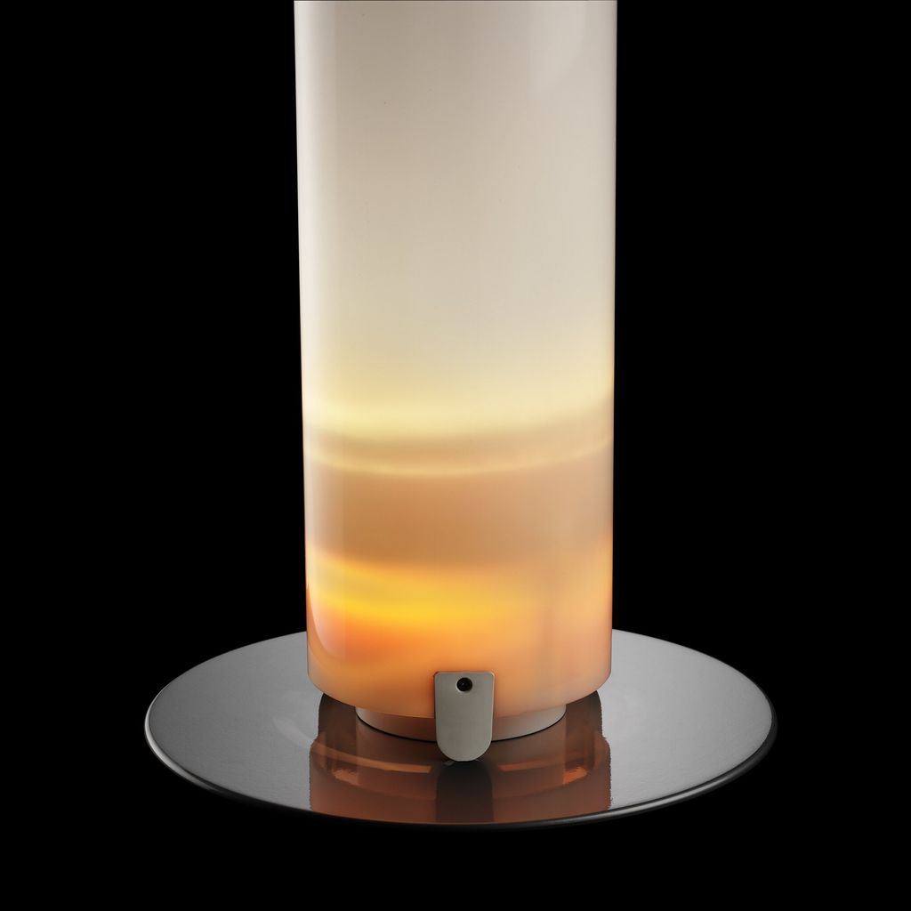 Flos-Product-Image-Floor-Stylos-Detail-Silver-On-001.e74b7ee8