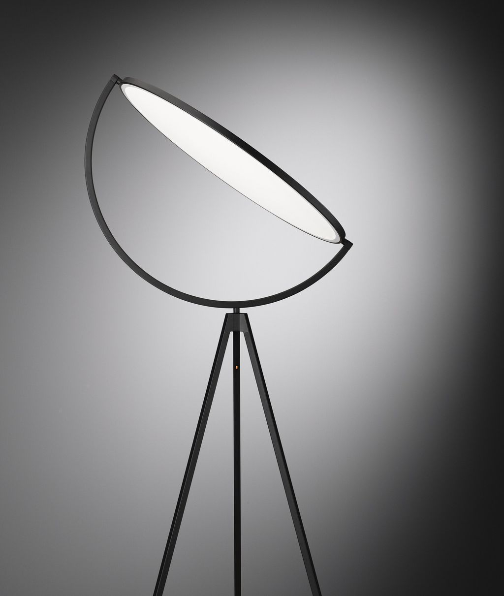 Flos-Product-Image-Floor-Superloon-Detail-Black-003.dde14f04