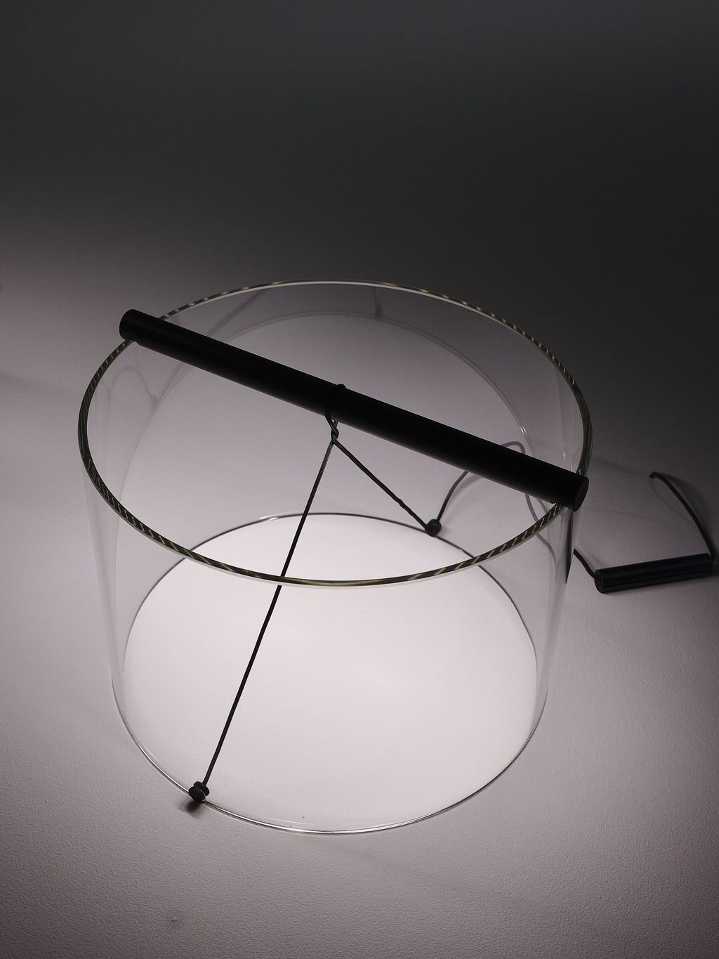 Flos-To_Tie_T3-PH_Gianluca_Bellomo-Fabbrica_Orobia_Fuori_Salone_Milan_Italy-2022-001A.26b43e8f