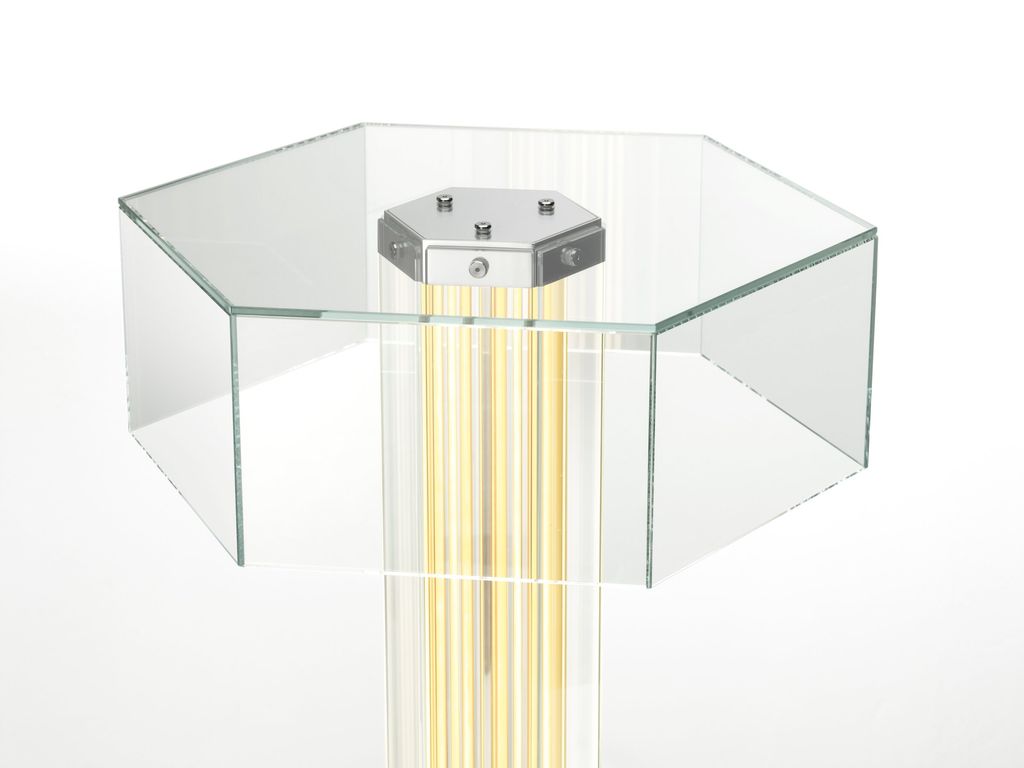 Flos-Product-Image-Table-SuperWire-Detail-001.ab6d4383