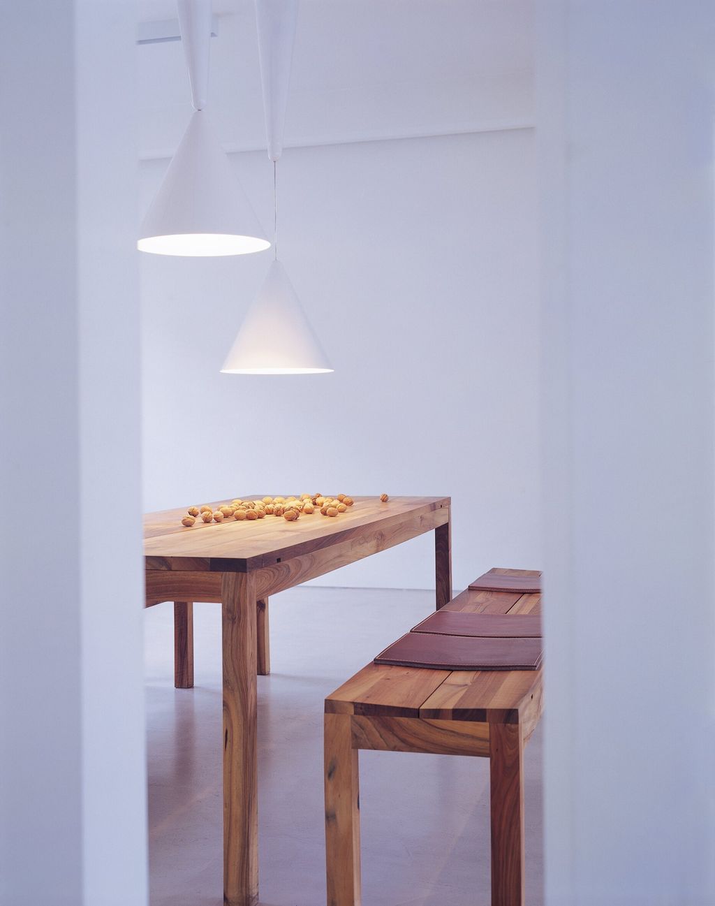 Flos-Diabolo-PH_Santi_Caleca-001.bfbab054