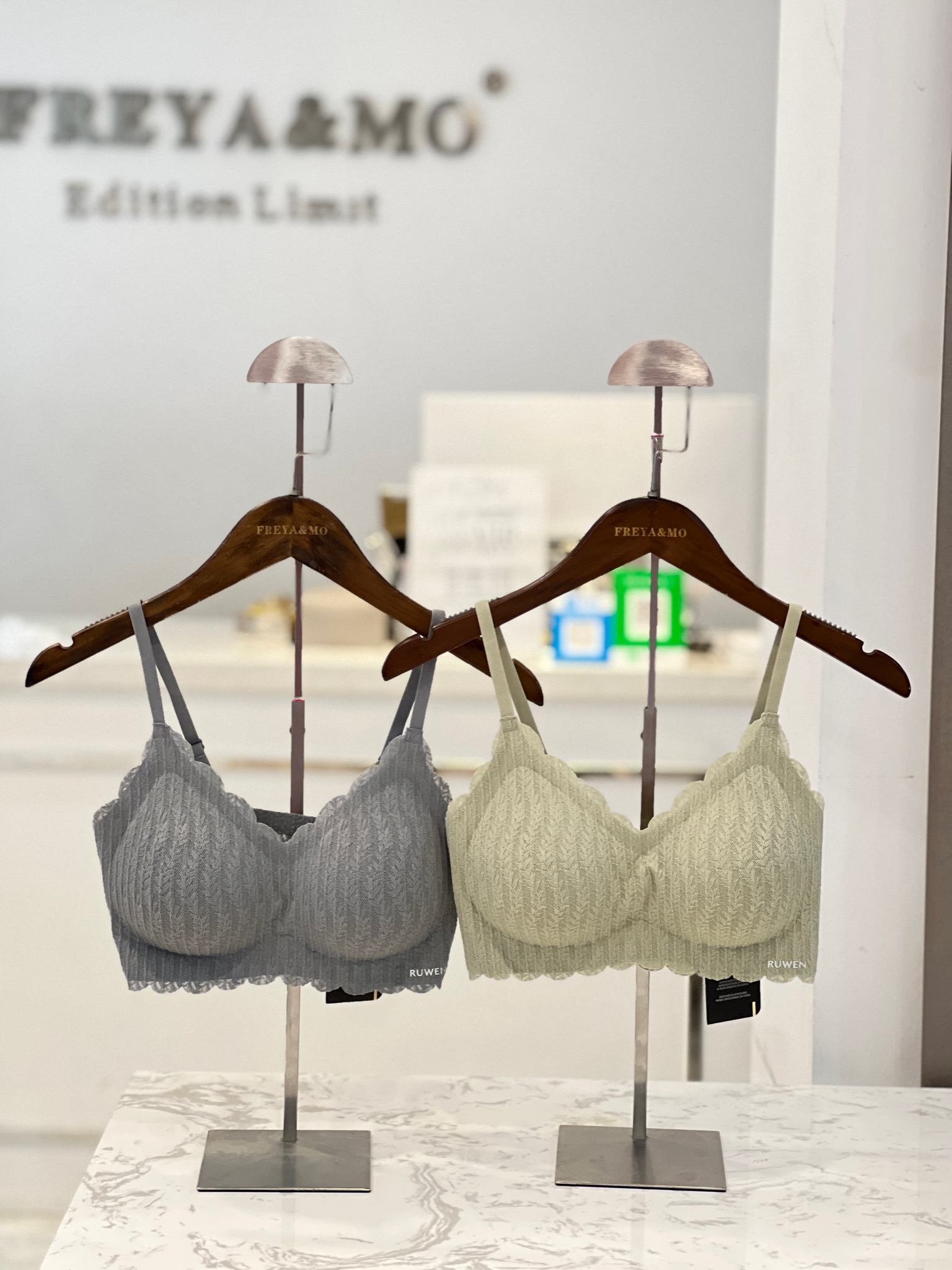 260a6e32402f63f7aab7dd2b23038892