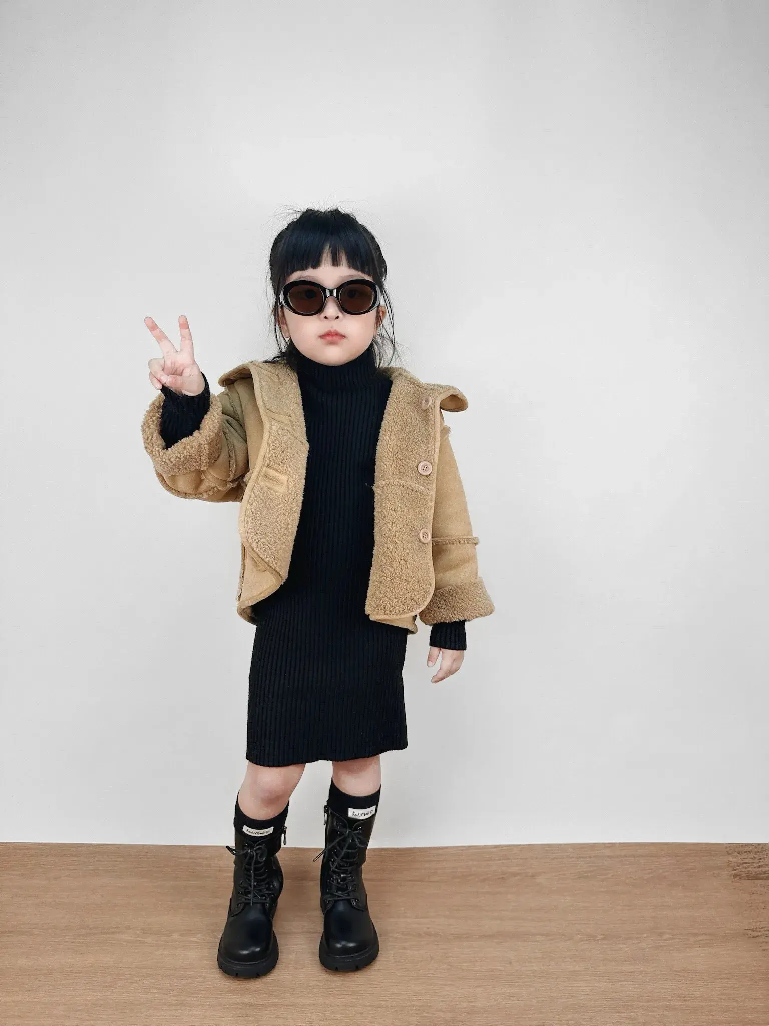 LINE_ALBUM_修圖後4_251111_6