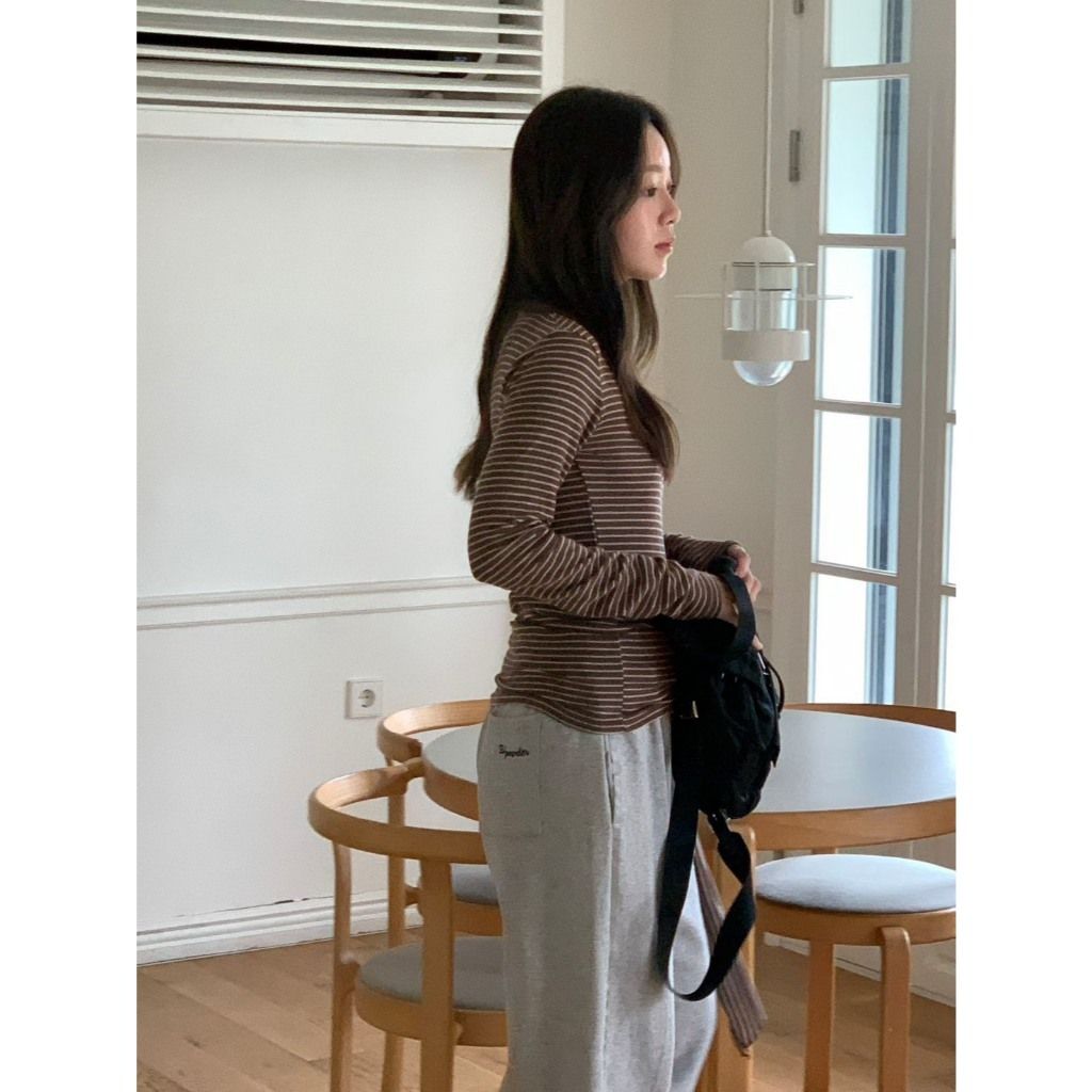 tw-11134207-81ztg-mfnm885z1szt35