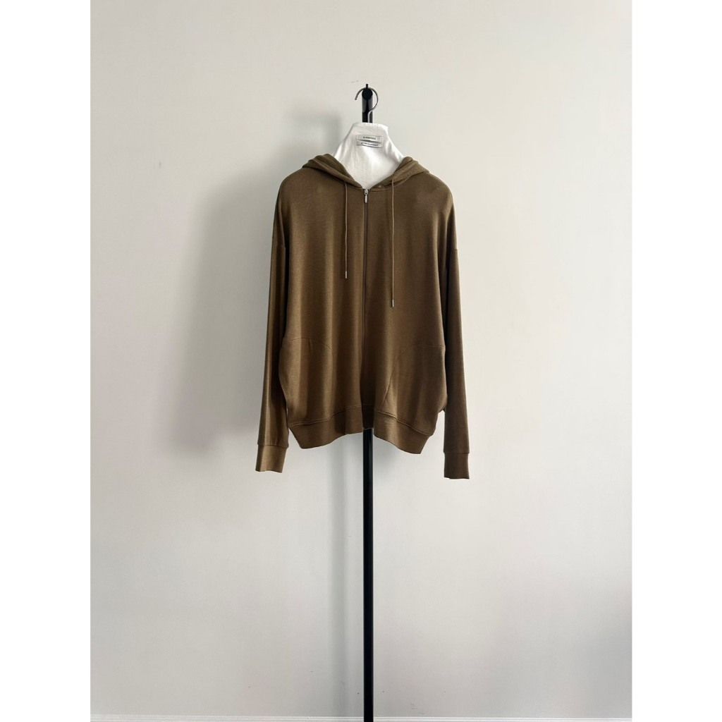 tw-11134207-81ztn-mfnnix77x4i542