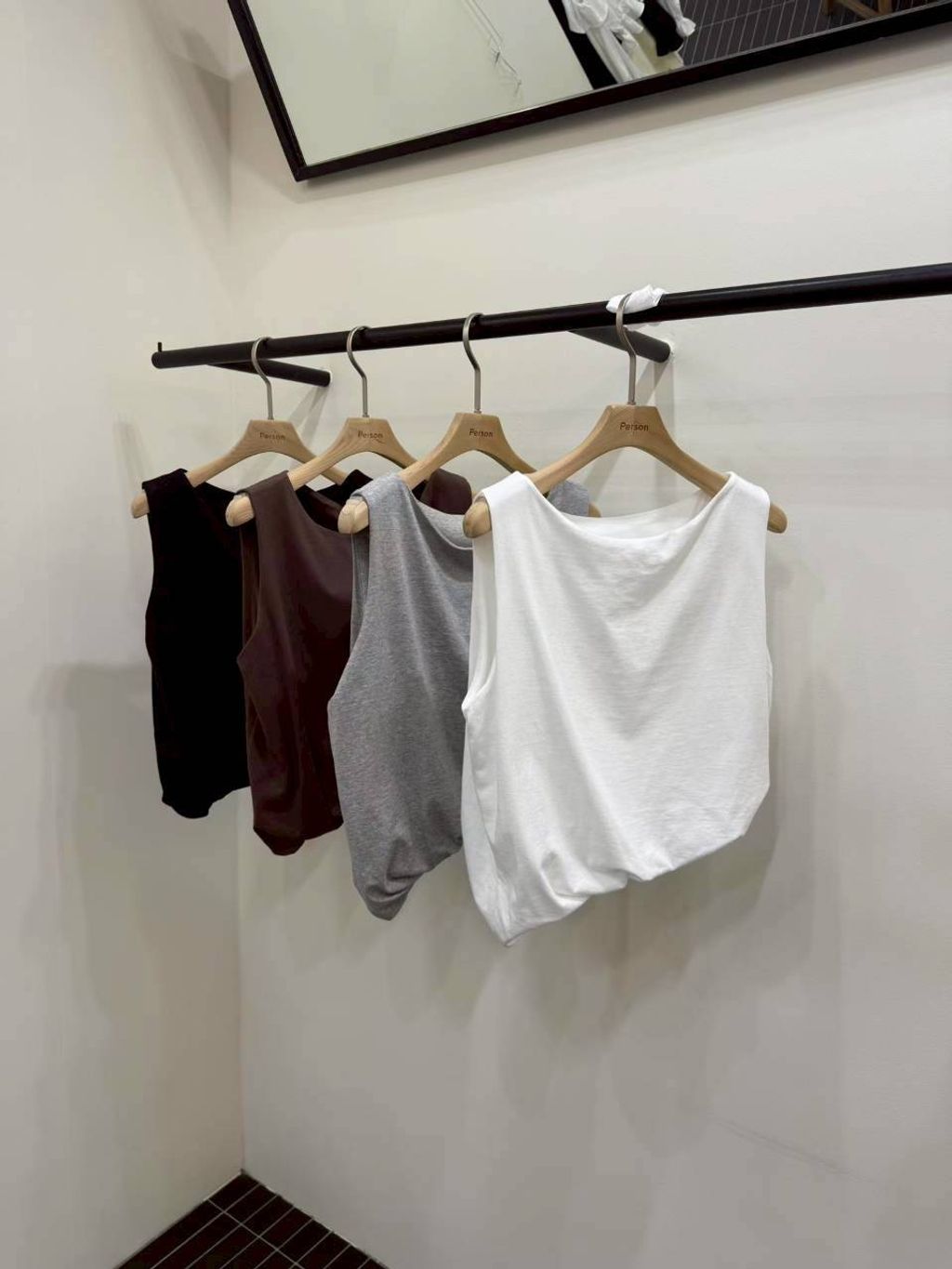 LINE_ALBUM_Person  p-4f427 63 (三）9：00_260603_118