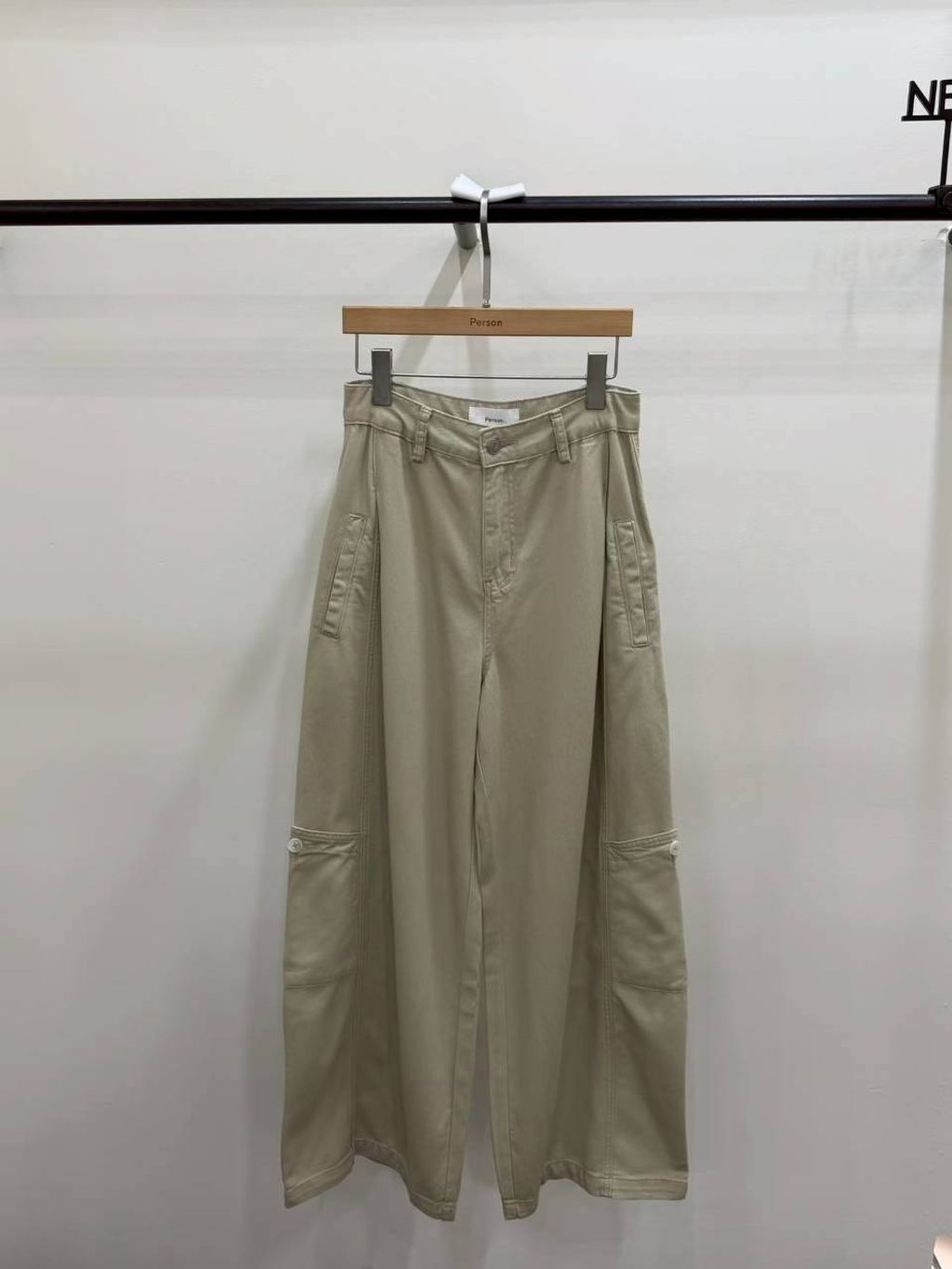 LINE_ALBUM_Person  p-4f427 63 (三）9：00_260603_141
