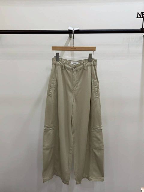 LINE_ALBUM_Person  p-4f427 63 (三）9：00_260603_141