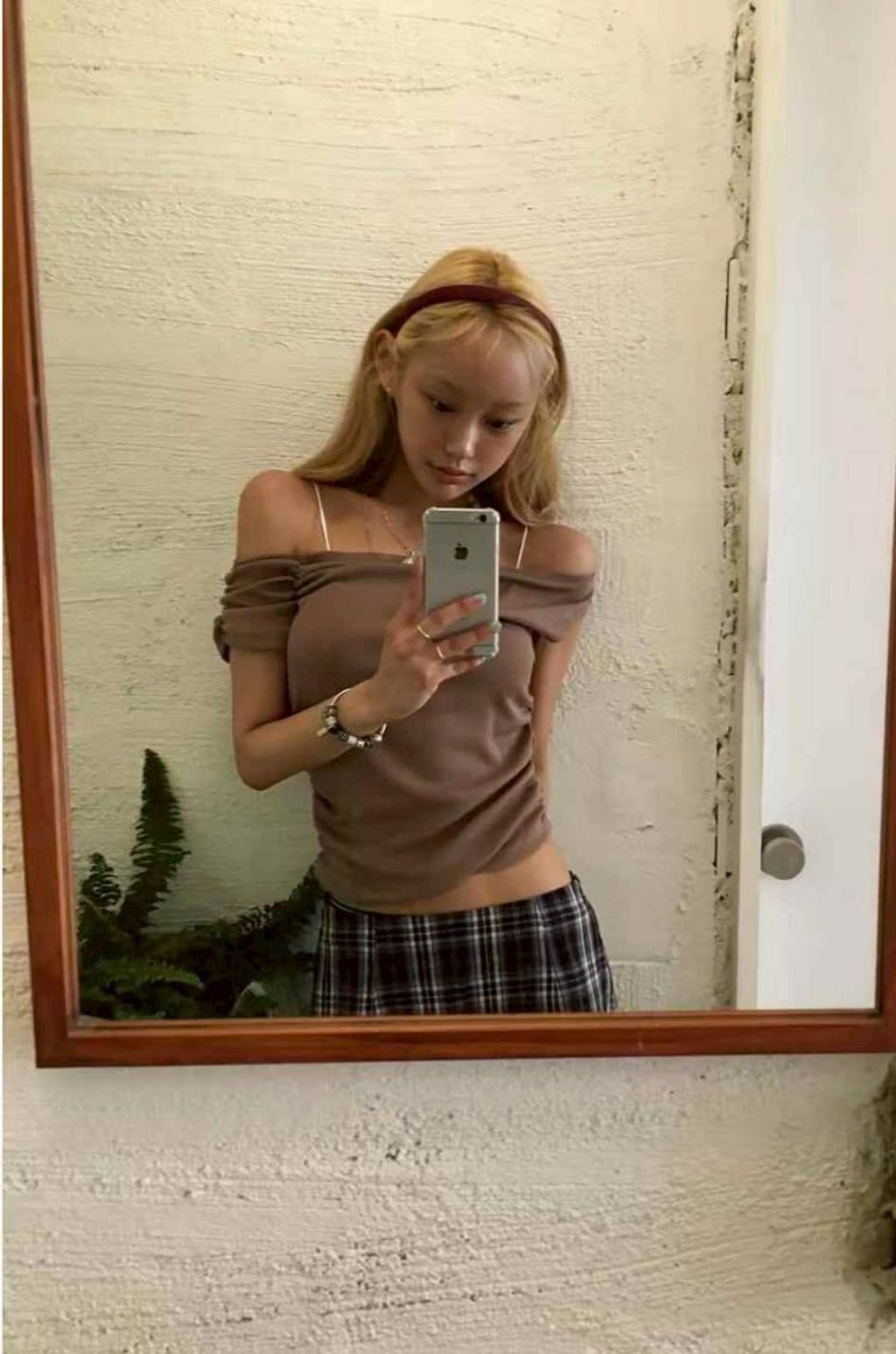 LINE_ALBUM_Person  p-4f427 63 (三）9：00_260603_158