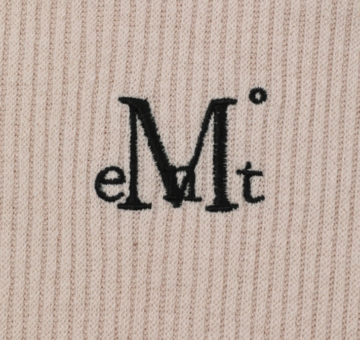 截圖 2025-12-08 22.49.49