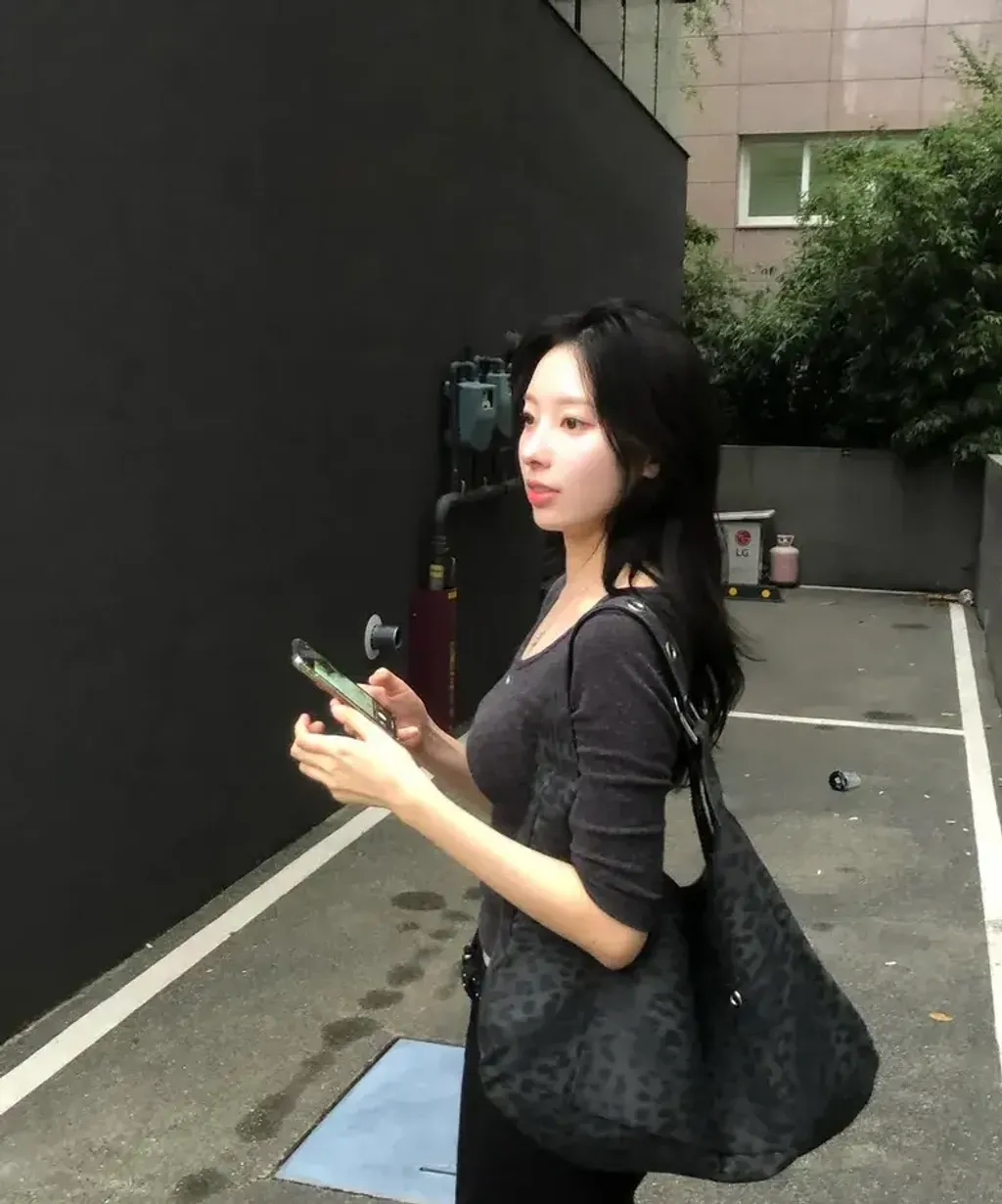 1371db3869d845f49490a3841ed5b271