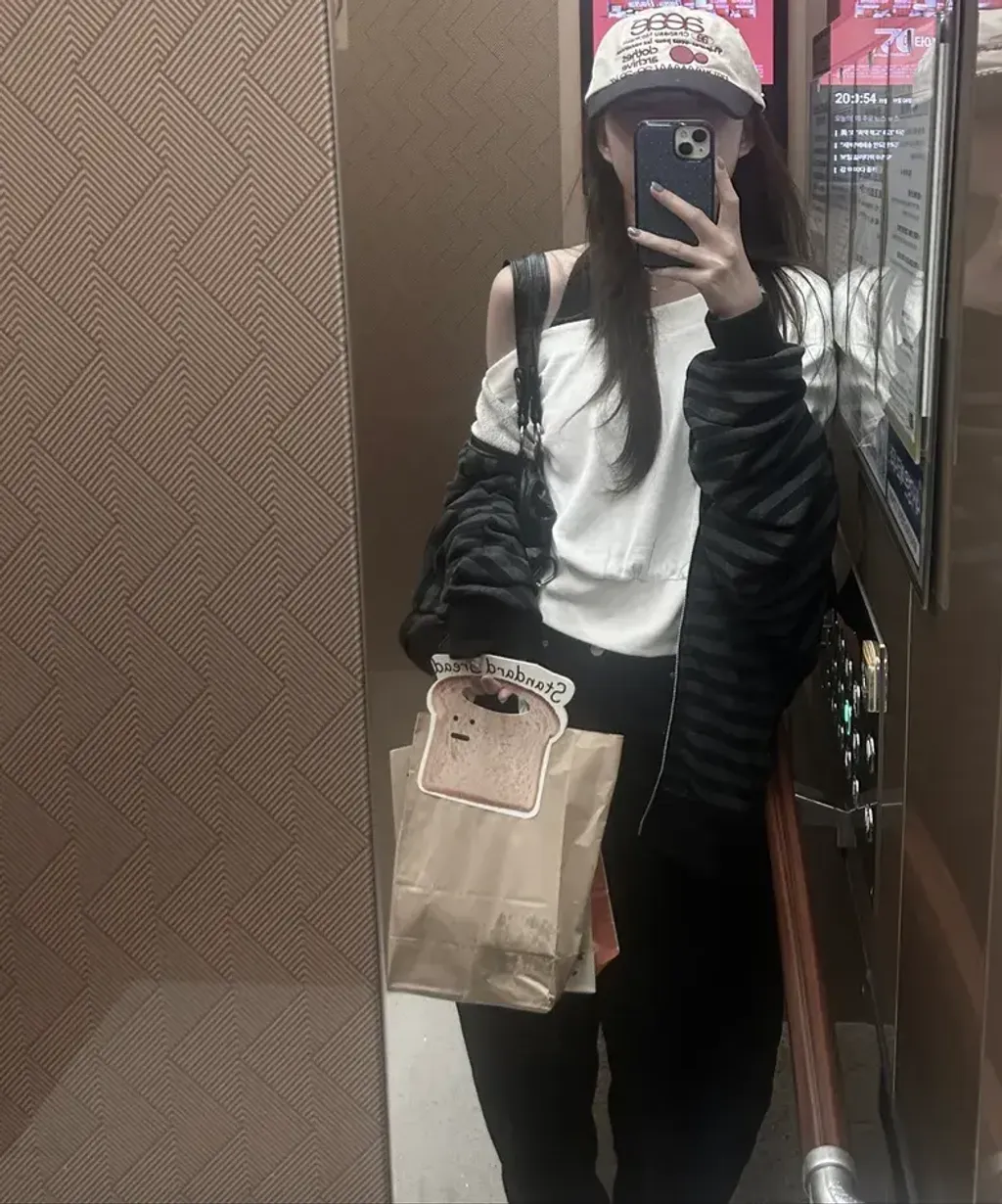 697175892f01432f9329f065b8be7640