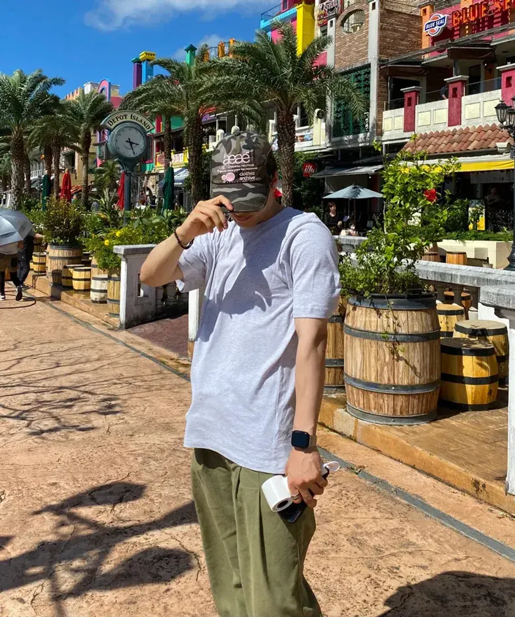 b082fcd888f0406babfd5b29b18a7bc1