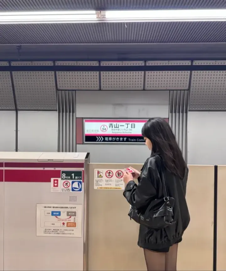 76214c97b7b848b4852147458979f276