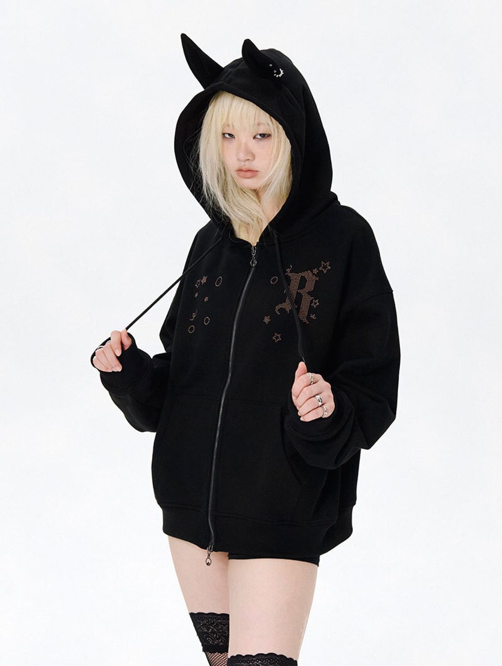 copy-1759247234-BLACK-02