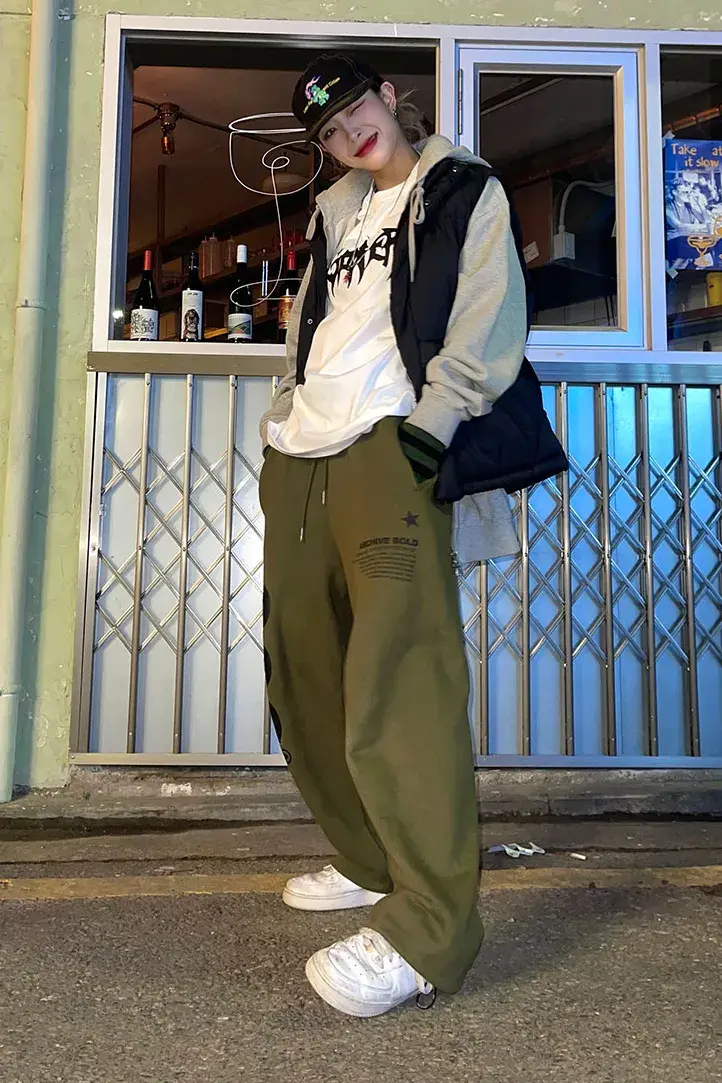 staff_644cc1aeb4821