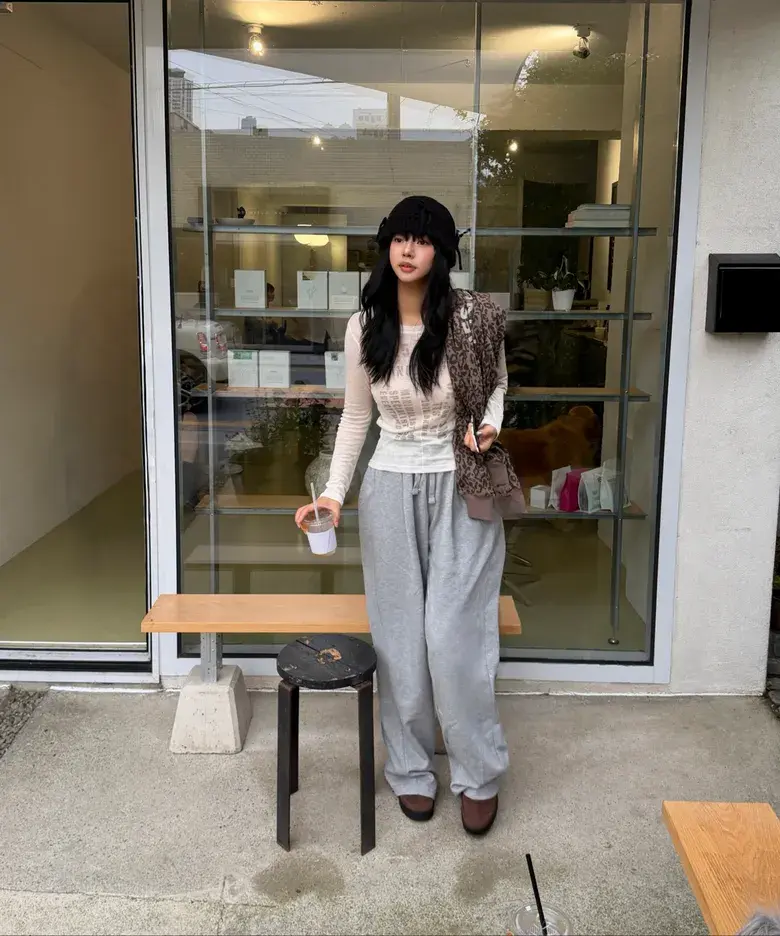 8b308bfe38d9478ea5f6d723c7d9a15a