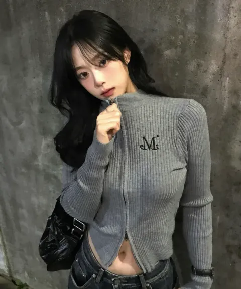 0436ac08d7394c1995d6d298a6ba7fa5