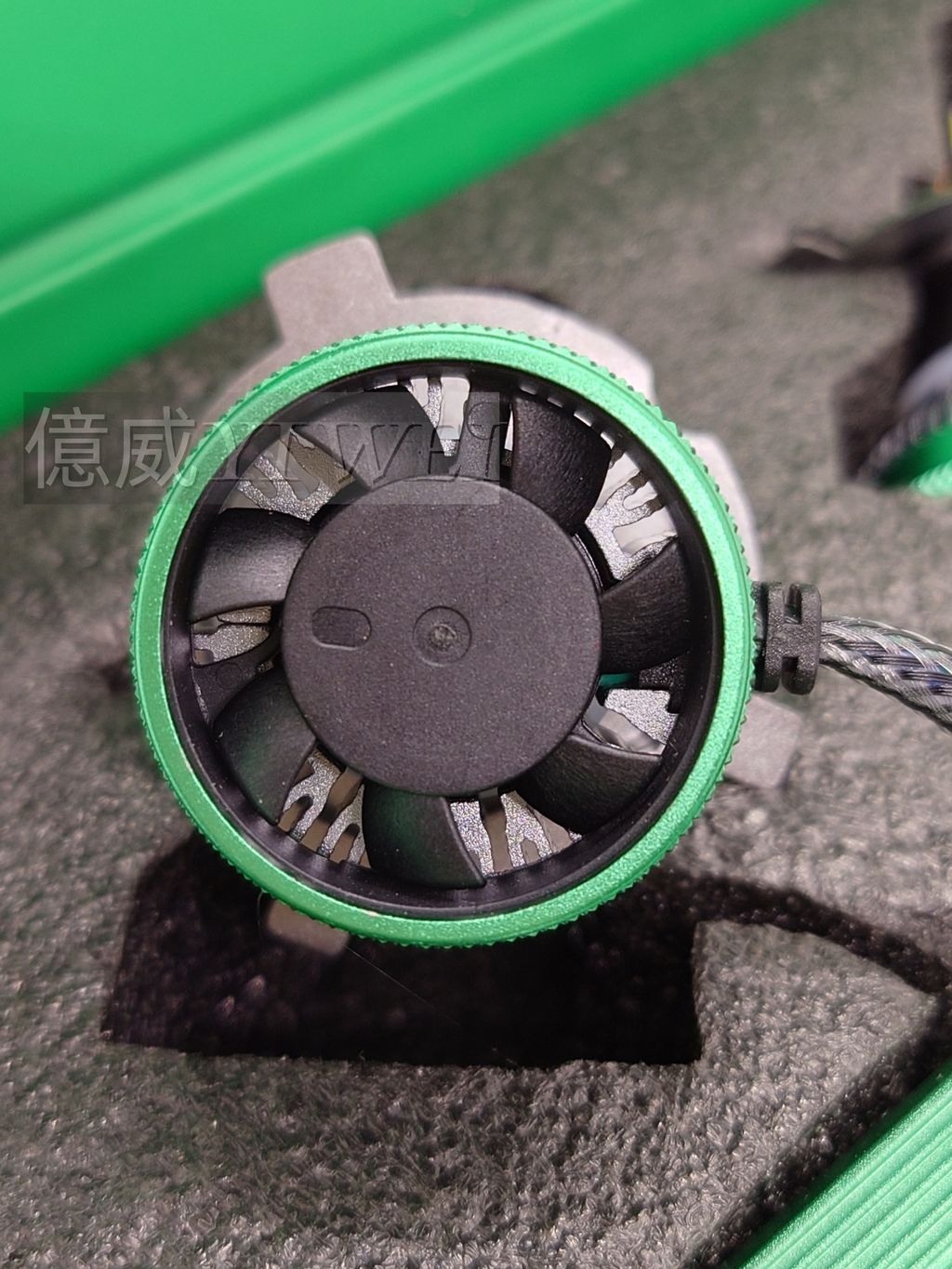 LUCAS HIR2 6500K 60W LED-1
