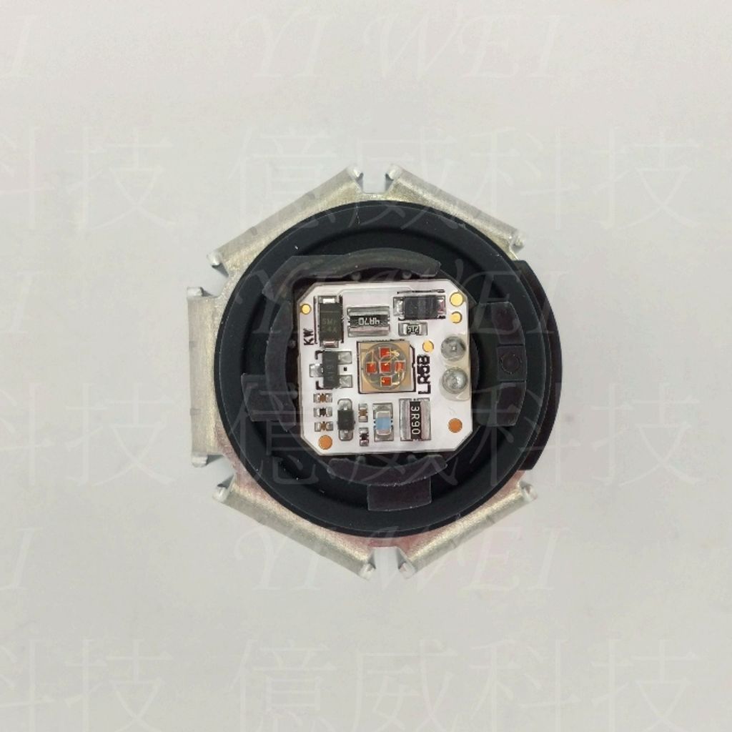 tw-11134207-7rbk0-m7ajxy9doukacf