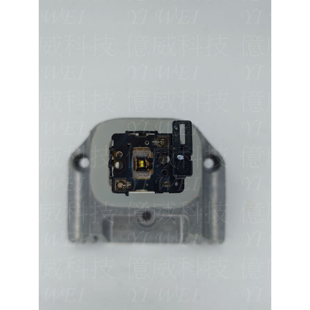 tw-11134207-7rash-m3mz4r5gwfbucf