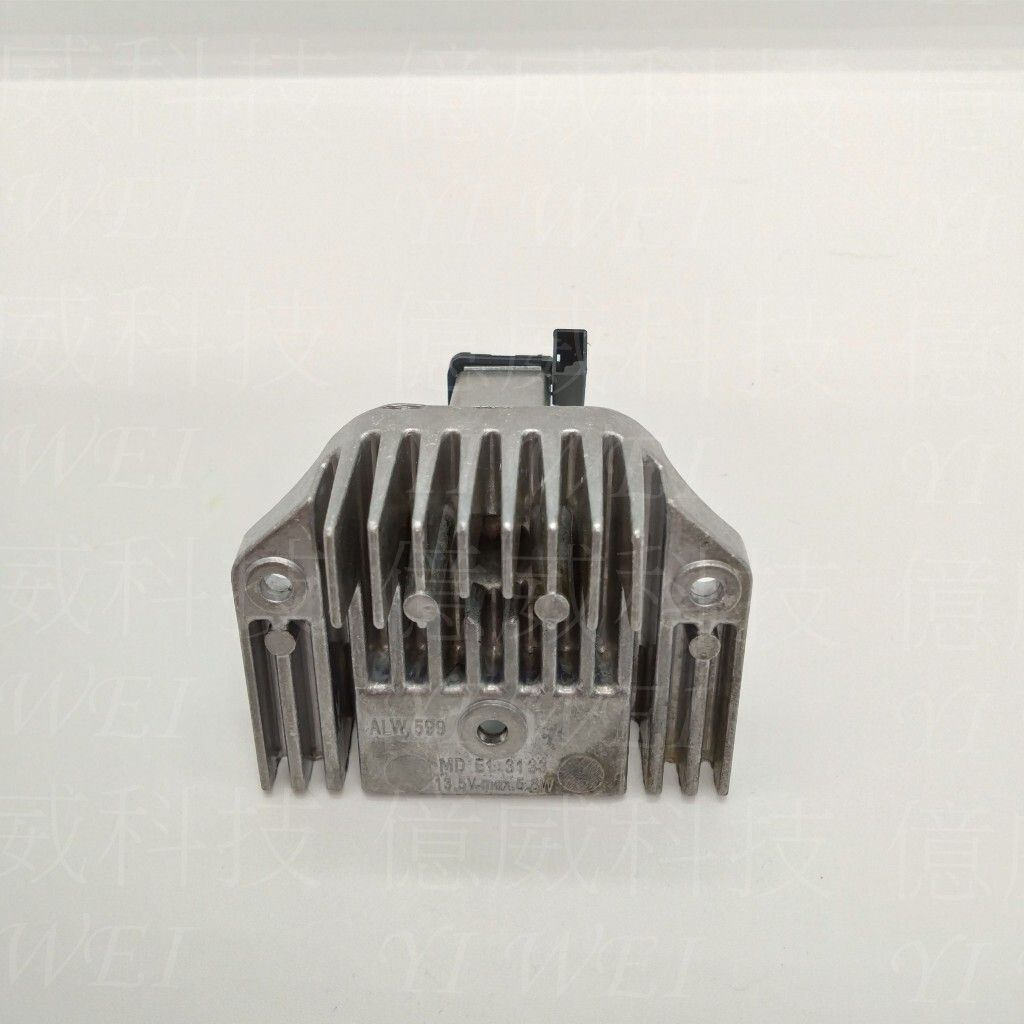 tw-11134207-81ztg-meqnmnyukagz32