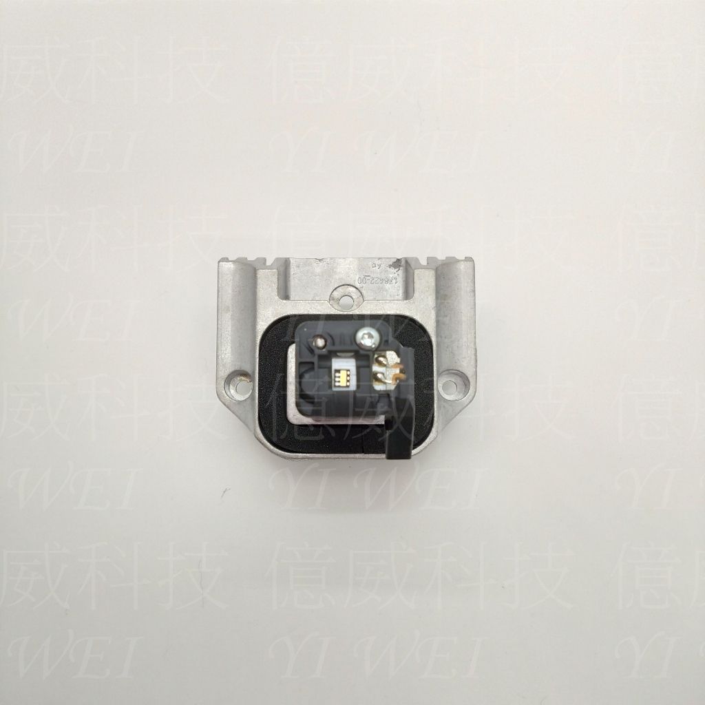 tw-11134207-81zti-meqnmnyun3lv6c