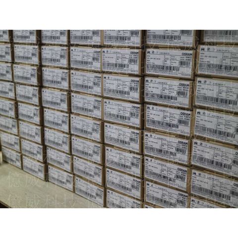 tw-11134207-7r98u-lnsgp01kbzuh2b