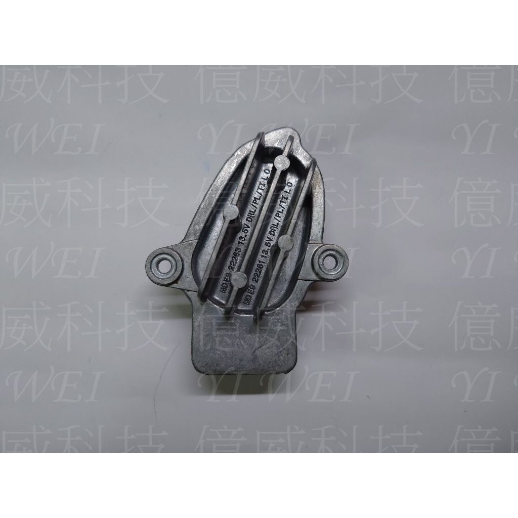 tw-11134207-7rbkb-m7q5qbhutkruab