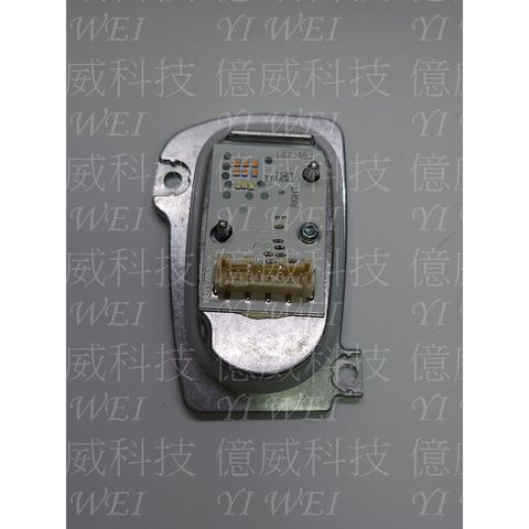 tw-11134207-7ra0m-mcr8pqczloan0d