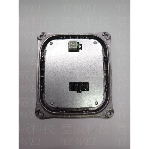 tw-11134207-7ra0q-mcri1d7ftj5re0