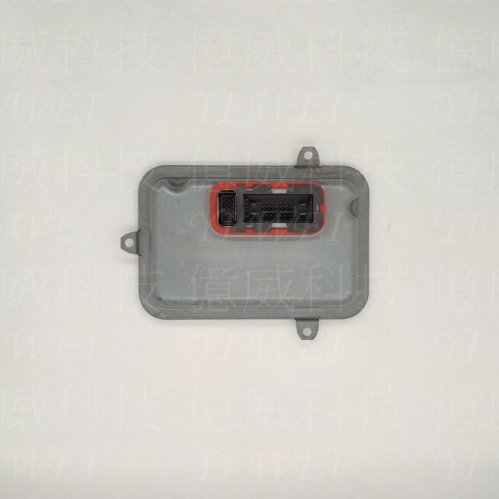 tw-11134207-7ra0k-mbonazedcxnmd1