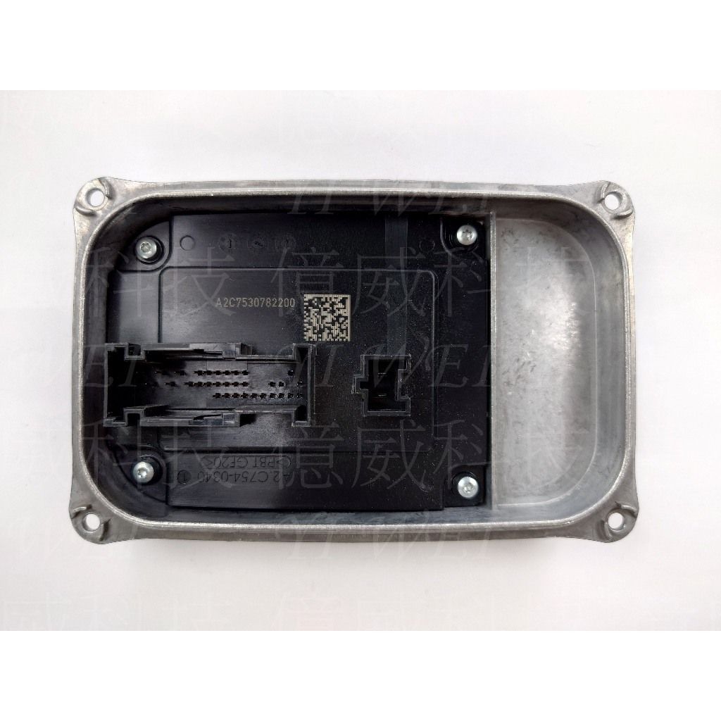 tw-11134207-7r98w-m017ehzzxqcfbd