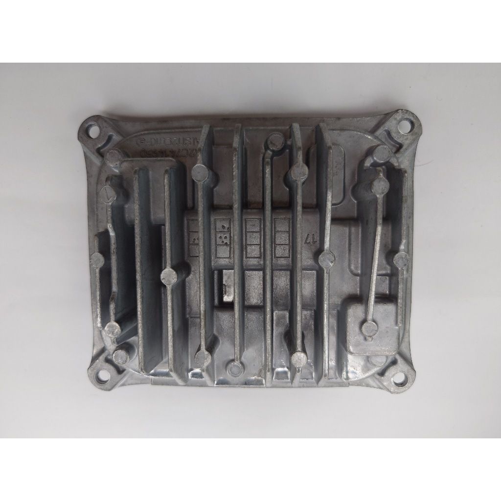 tw-11134207-7r98z-m01hcbyiseefc3