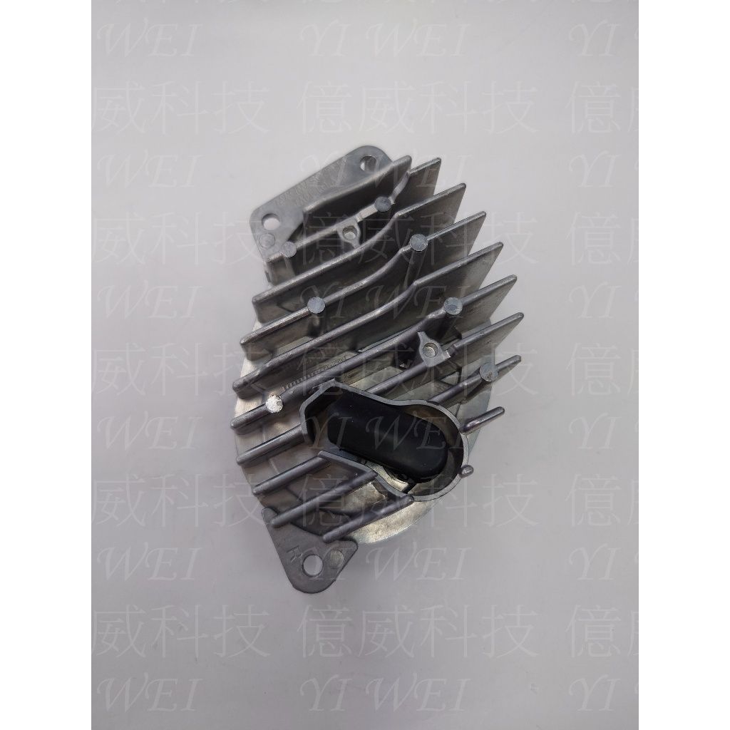 tw-11134207-7rbk8-m95ctifp63fr4d