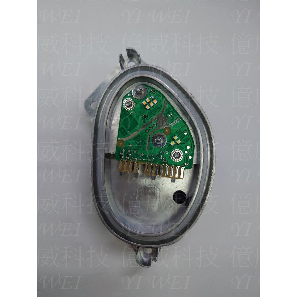 tw-11134207-7rbk2-m95bwniq6kti68