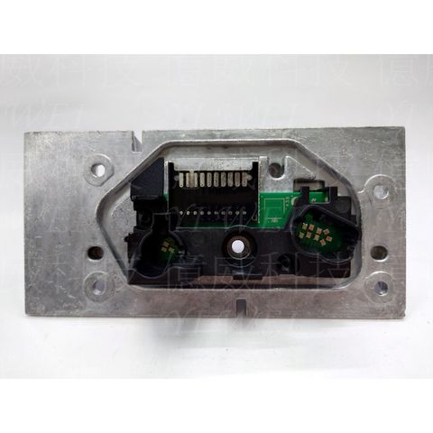 tw-11134207-7rbkb-m9409vpx736u3d