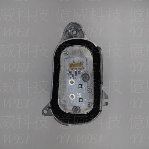 tw-11134207-7rbk4-m8eo01kv2ah1ec