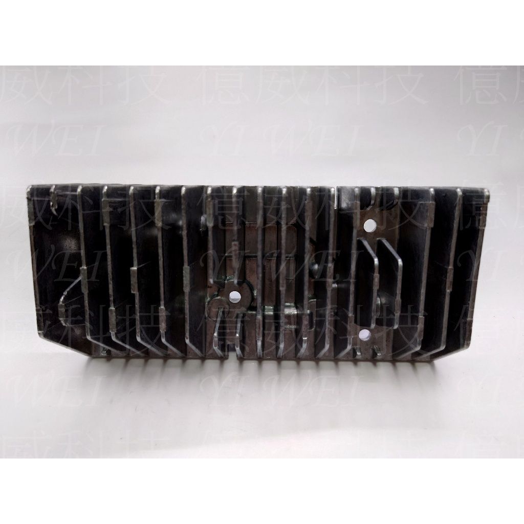 tw-11134207-7rbk7-m8zvhdx85ait8d