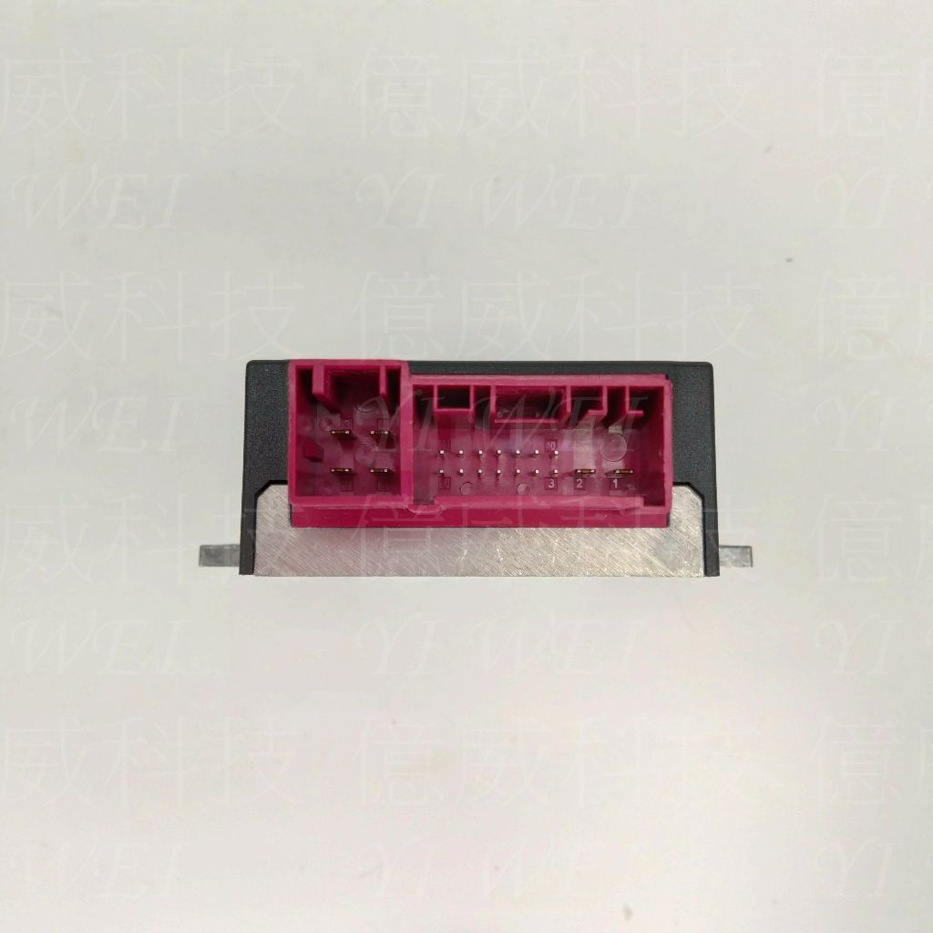 tw-11134207-7rbk4-m8mtgghoe2sg48