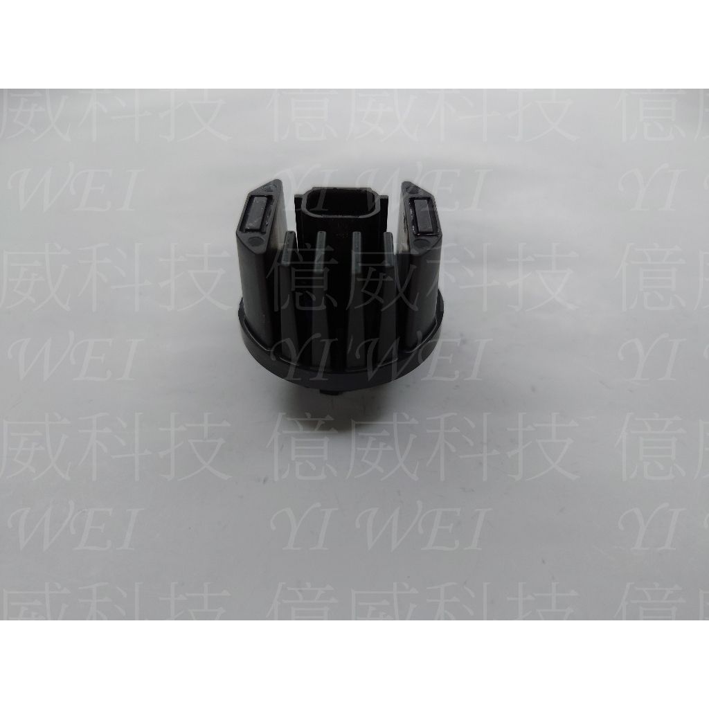 tw-11134207-7rasd-m2t2w1uvfrsbb7