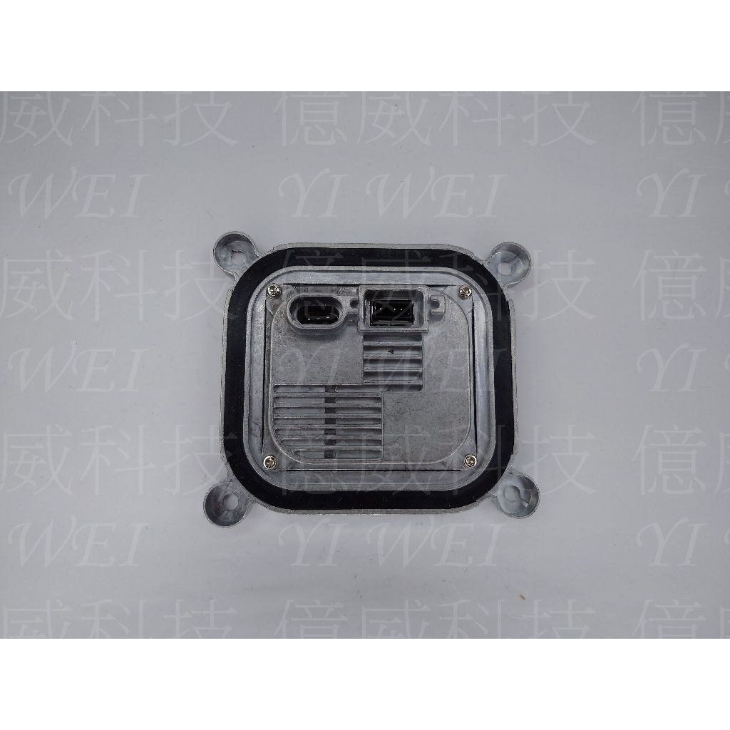 tw-11134207-7rasl-m3g3isr4p8yic9