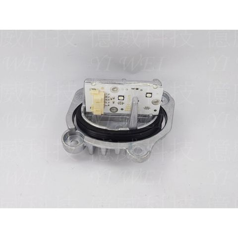 tw-11134207-7ras8-m3khunx0dy560c