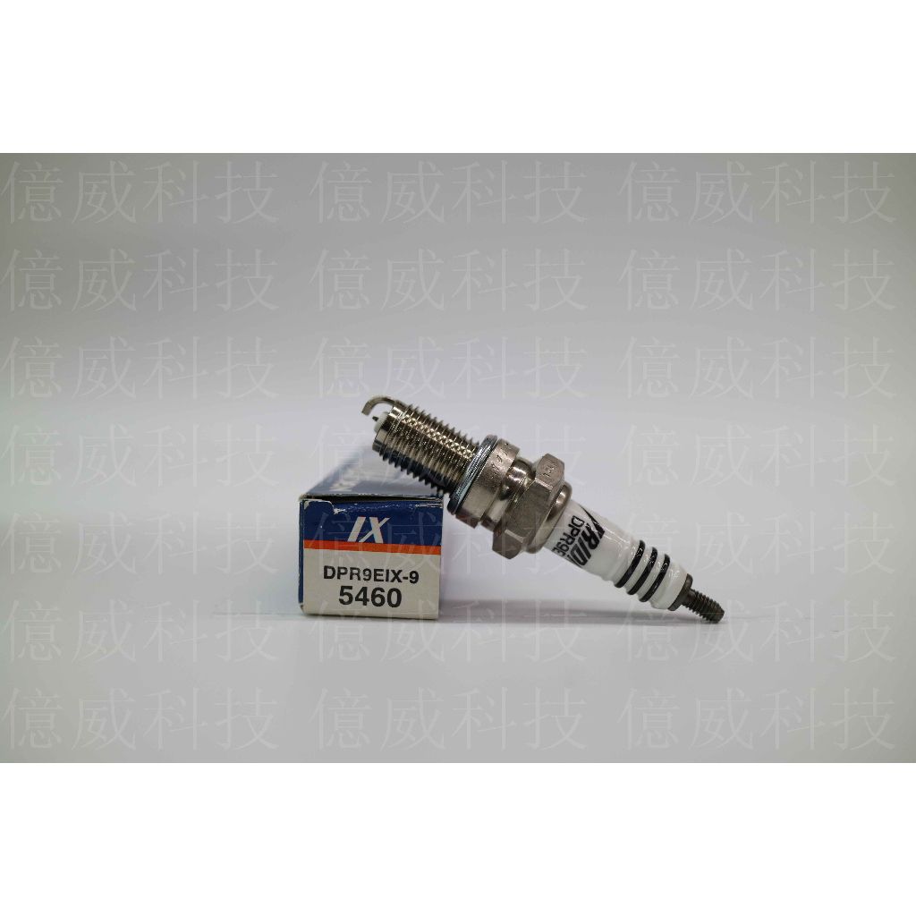 tw-11134207-7qul0-li3virbtakz851