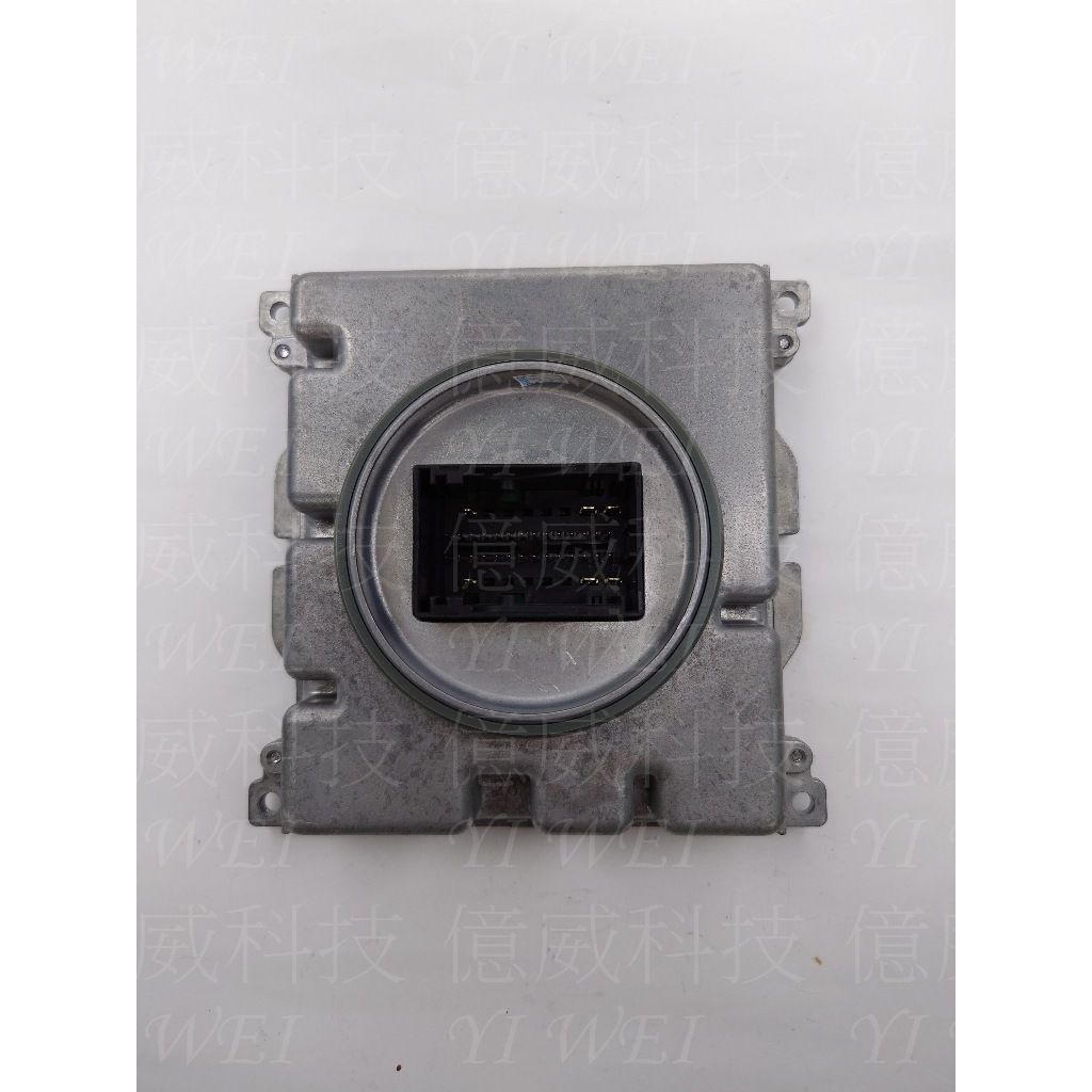 tw-11134207-7rasi-m2w98q5m63kb4e