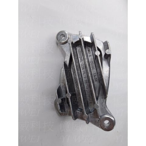 tw-11134207-7rasg-m306kquj0cdg7b