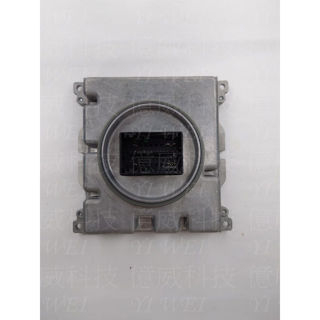 tw-11134207-7rash-m2vwnw8w1gh0f3